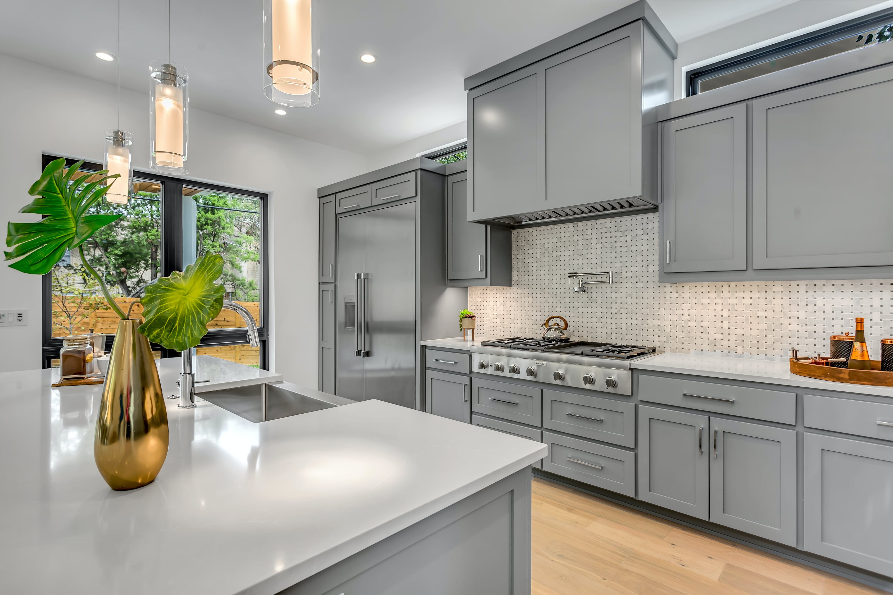 Top reasons why your kitchen designer should also be the renovator